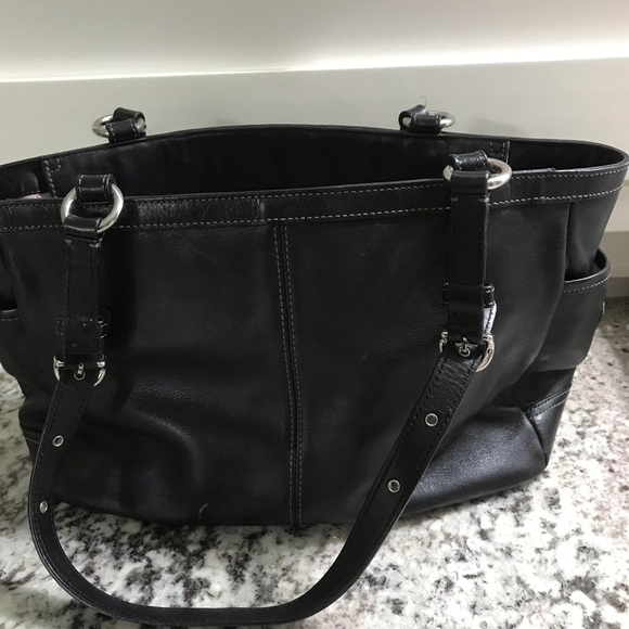 Coach black leather bag - Picture 2 of 5